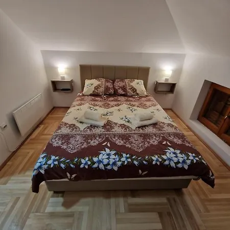 Boskovic Apartment *